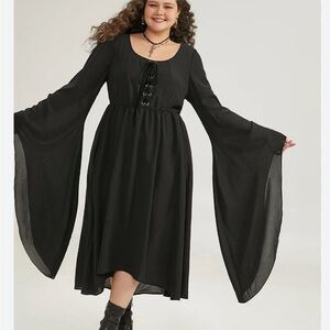 BloomChic Black Flare Sleeve Gothic Dress Size 12 HiLo Hem Lace Front New